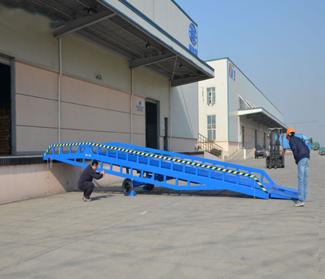 恩施移动式登车桥应用